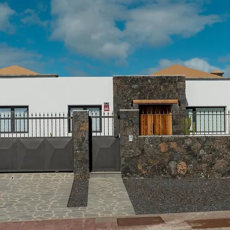 Sea Breeze Pool, Amazing View, Air Conditioning (adults Only) Apartamento