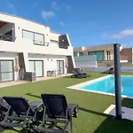 Sea Breeze Piscina Climatizada Vistas Al Mar (adults Only) * Corralejo