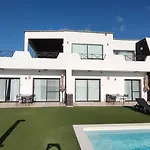 Apartman Sea Breeze Piscina Climatizada Vistas Al Mar (adults Only) *