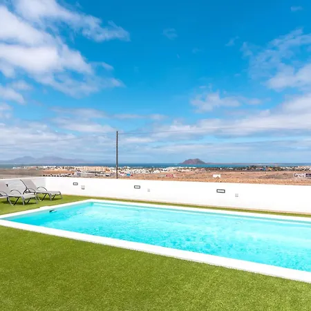 Apartment Sea Breeze Heated Pool Adult Only Corralejo