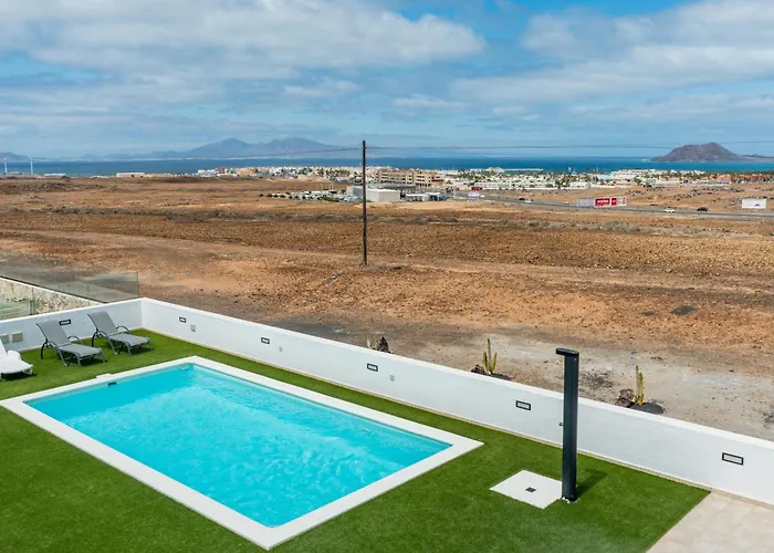 Sea Breeze Piscina Climatizada Vistas Al Mar (adults Only) Appartement *