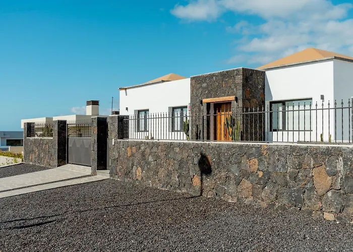 Sea Breeze Piscina Climatizada Vistas Al Mar (adults Only) * Corralejo